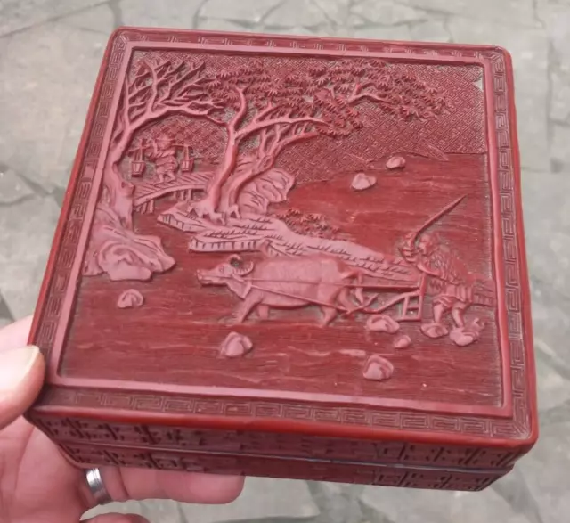 Boite chinoise laque rouge cinabre cinnabar chinese box lacquer red Qing