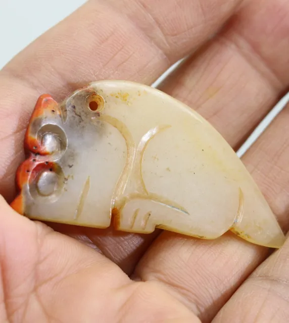 Collection ,-carved Chinese HeTian white jade beast amulet pendant D610