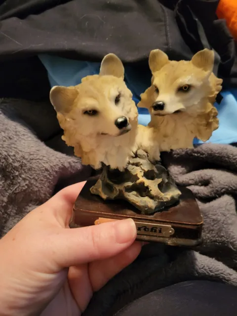 Wolf Figurine - very good condition