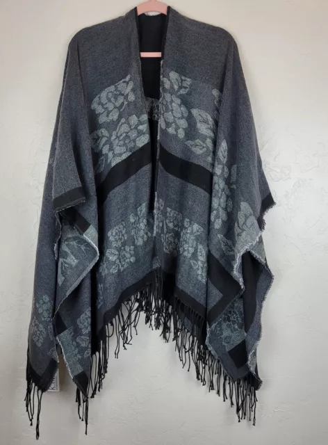 New Womens Poncho Shrug Cape Cover up OS Gray Black Floral Reversible K.I.T