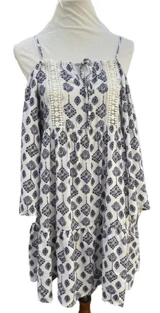 Glamorous Women's Tall Cold Shoulder Tile Print Dress Size Small