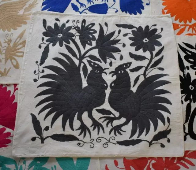 1 Pillowcase, Funda de cojin con bordado hermoso de Tenango. Artesanía Otomi.