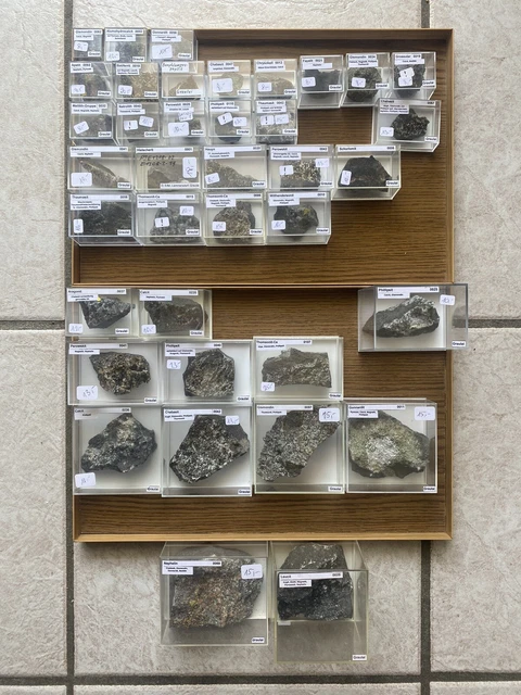 1 Lot 37 Mineralien, Graulai (5)
