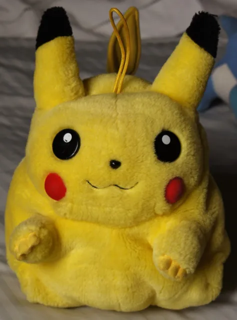 Peluche Pokémon Pikachu Range Pyjama Tomy Nintendo 30 cm