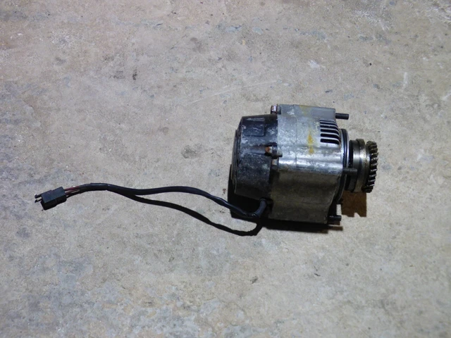 Genuine Suzuki Gsxr1100 G H 1986-87 Alternator Generator Assembly