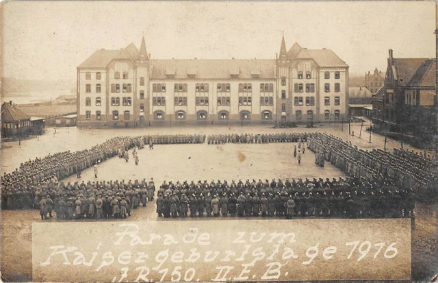 carte postale ancienne 34 MONTPELLIER. Caserne des Minimes vers 1914