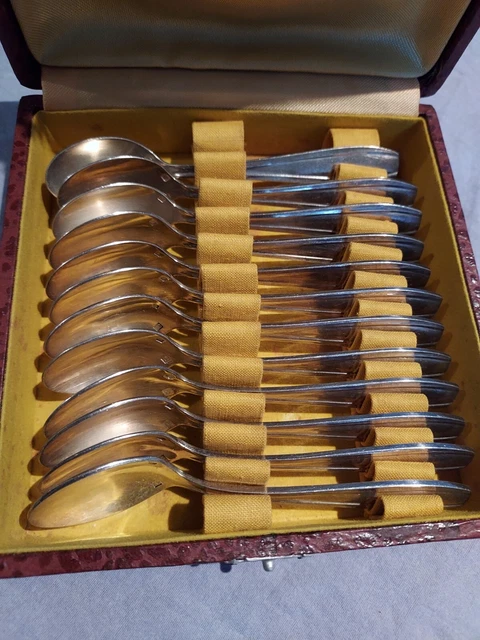 grosse cuillere en corne de zebu 12cm par 4cm