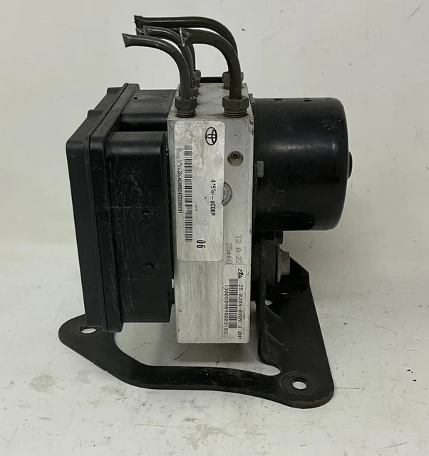 2001-2002 TOYOTA SEQUOIA ABS Anti-Lock Brake Pump Assembly Skid Control ...