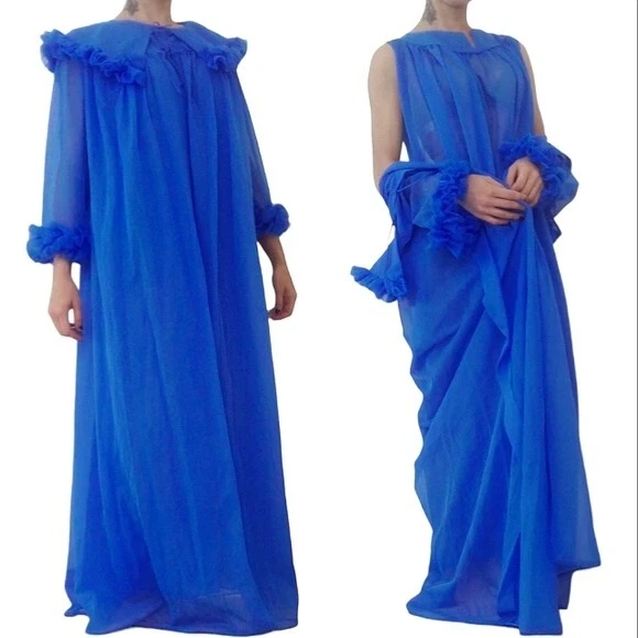 Vintage blue ruffle victorian night gown and robe union made set size medium