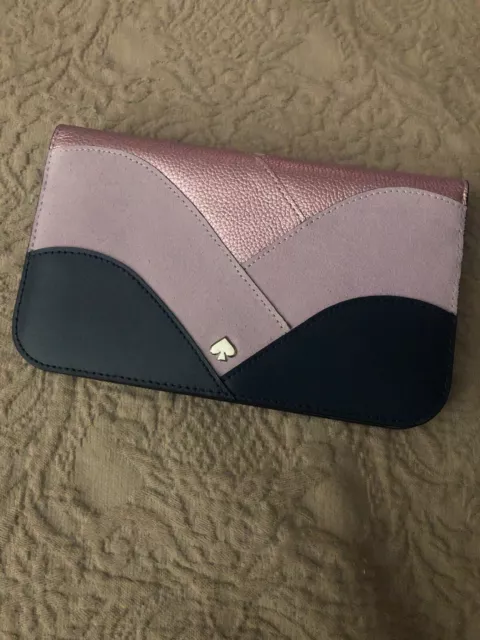 Nadine medium clutch wallet 2025