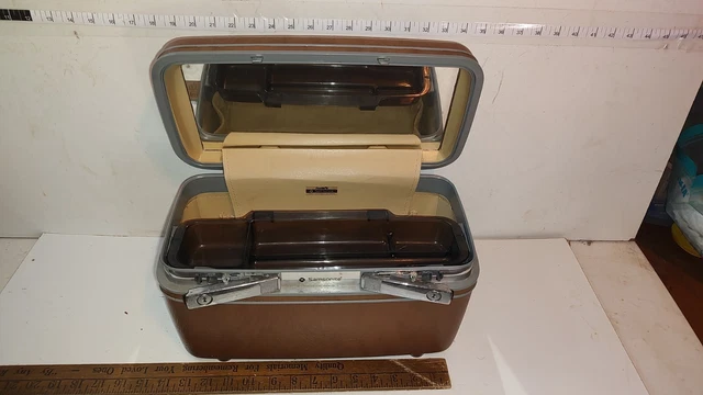 Vintage Samsonite Survivor brown Tan Carry On Train Makeup hard Case no key