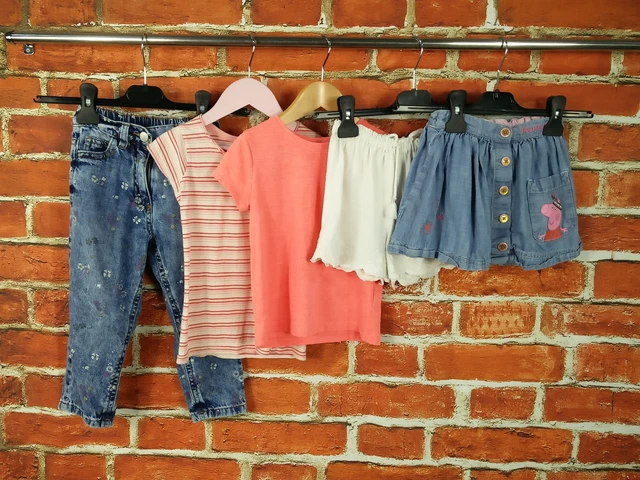 Girls Bundle Age 2-3 Years Next M&S Jeans Skirts Shorts T-Shirts Peppa Pig 98Cm