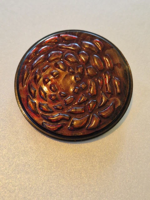 MERCERIE ANCIENNE, DUO de PLAQUES de 36 PETITS BOUTONS en NACRE vers