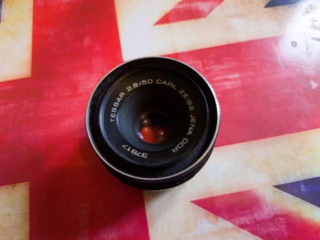 VINTAGE Tessar Carl Zeiss Jena DDR Fixed/Prime F2.8 50mm Lens - Screw m42 Mount