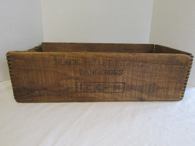 Antique DUPONT No. 4 Black Pellet Powder Wood Box Crate Explosives Dynamite 2
