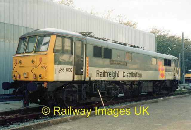 RAILWAY PHOTO 6X4 Class 86 86608 Distribution ex works Crewe c1990 £2. ...