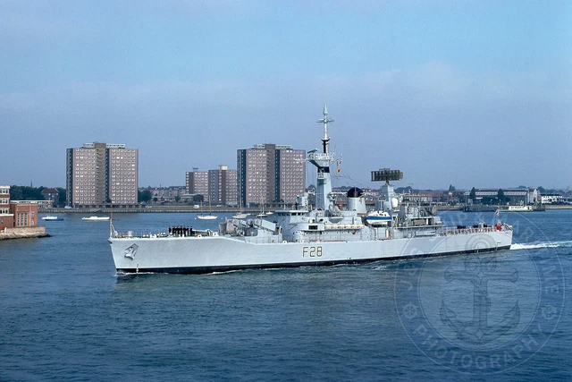 ROYAL NAVY LEANDERKLASSE Fregatte Cleopatra F28 6x4 (10x15) Foto EUR