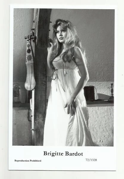 (Bx19) Brigitte Bardot Swiftsure Photo Postcard (72/1328) Filmstar Pin Up Glamor