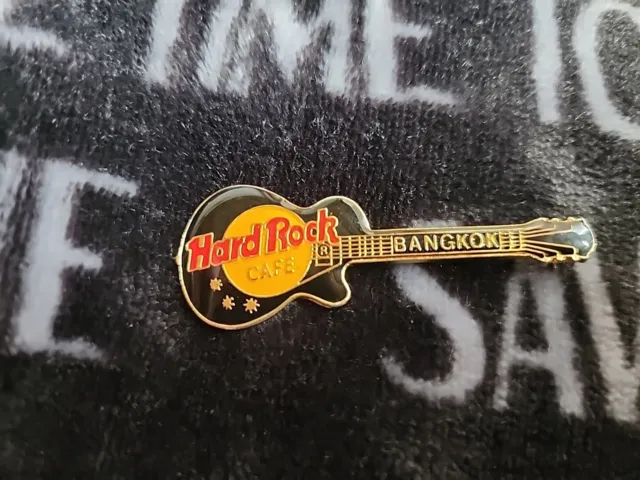 Hard Rock Cafe pin Bangkok Thailand Black Les Paul guitar enamel