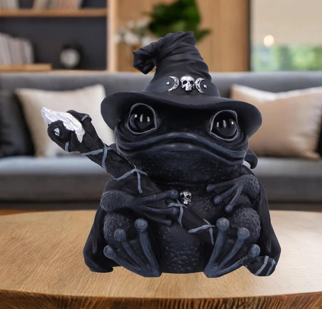 4 White Seder Candles & 2 Silver Candlesticks With 10 Hour