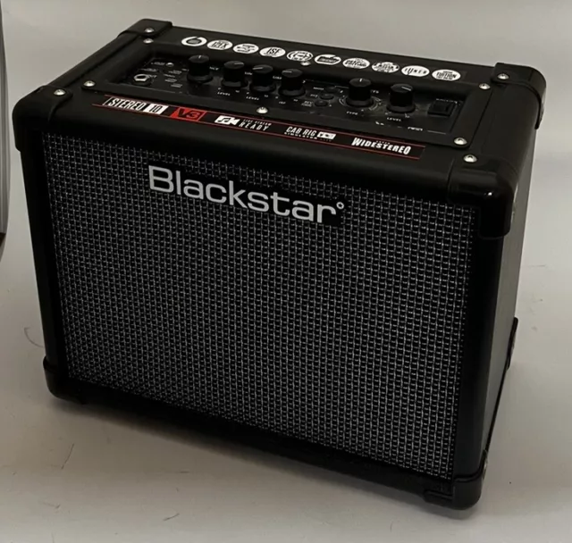 Blackstar ID: Core 10 V3 10 W Combo-Verstärker - schwarz