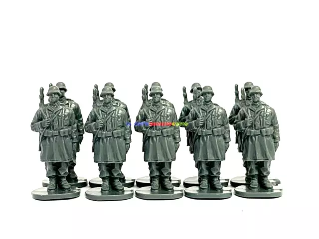 10PCs 1/72 WWII German Infantry w/ Raining Coat Marching Army Men Toy Soldier