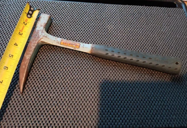 VTG ESTWING E3-22P 22oz Geological Vinyl Soft Grip Rock Pick Pointed Hammer USA