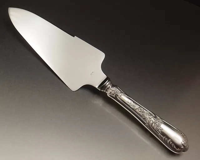 Ravinet D'enfert Modele Louis Xv Pelle A Gateaux En Metal Argente Vers 1970