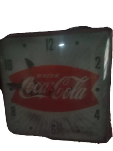 Vintage 1950s Coca Cola Green Fishtale Lighted Clock PAM Clock Co. NY Working