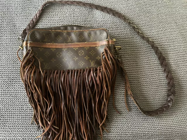 Vintage Boho Bags Louis Vuitton Voyager - Dressed to Kill