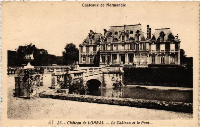 CPA AK Chateaux de Normandie Chateau de Lonrai Le Chateau et le Pont (435629)