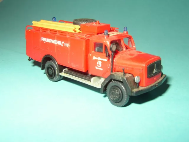 Magirus 150D Feuerwehr TLF 16  Preiser Modellauto 1:87 gebauter Bausatz 2