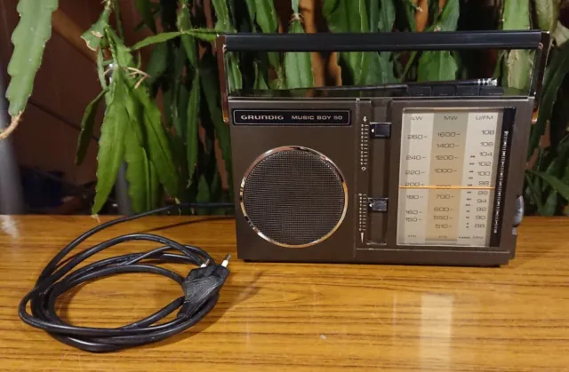 Grundig music boy 50 3 bandas radio maleta fuente de alimentación batería 4 x 1,5 V