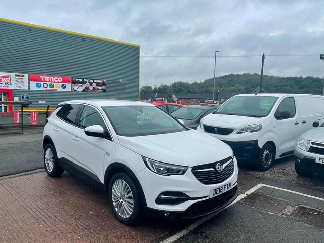 2018 Vauxhall Grandland X 1.2 Turbo Sport Nav 5dr Auto HATCHBACK Petrol Automati