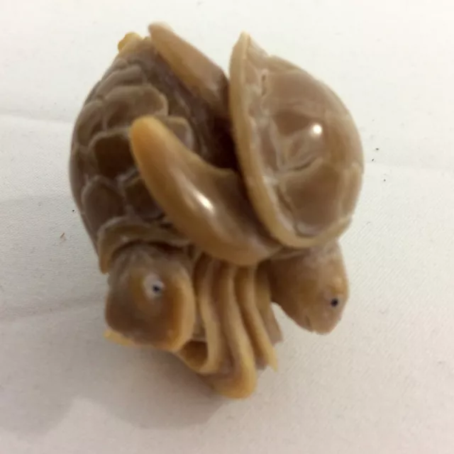 Vintage Tagua Nut 2 Turtles Marine Figurine Hand Carved With A Lot Of Details.