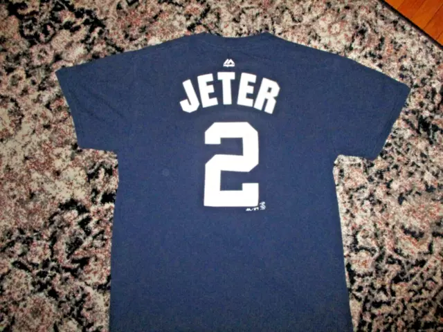 DEREK JETER NEW YORK YANKEES 2 JERSEY T SHIRT Baseball Majestic Adult MEDIUM
