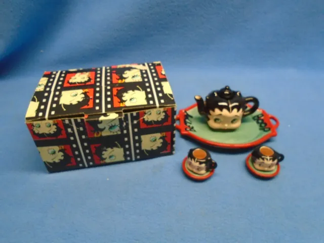 Vandor 1995 BETTY BOOP 6 Pc Mini Ceramic Tea Set Collectible