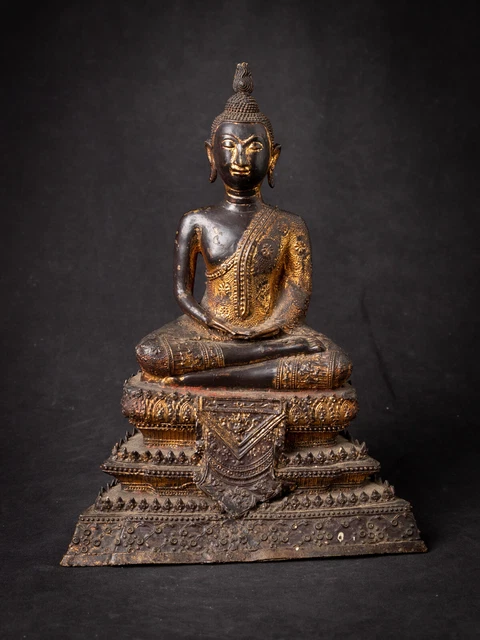 Antique bronze Thai Buddha statue from Thailand, 19th century