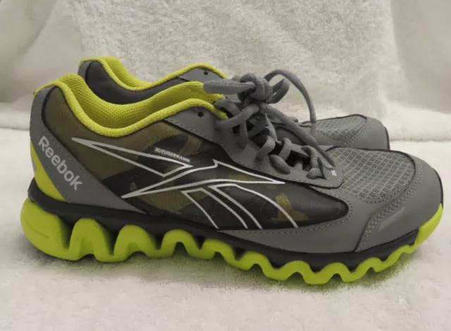 NWOB Reebok Male 3D Fuse Frame Ziglite V53467 Gray Yellow Running Shoe, Size 4