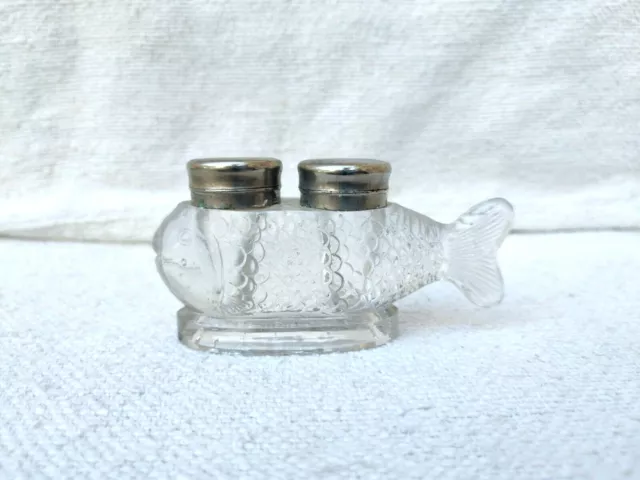 Vintage 2 Compartments Fish Shape Clear Glass Inkwell Ink Pot Collectable IP7