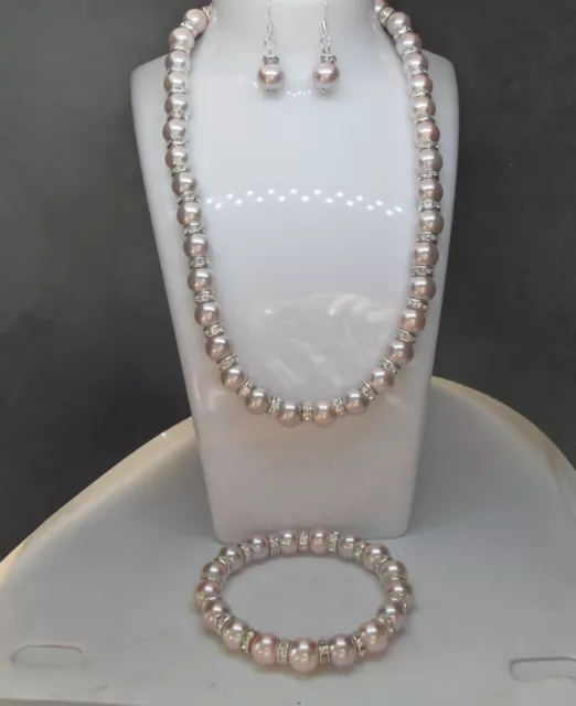 Beautiful Dusky Pink Pearl Necklace, Bracelet and Sterling Silver Earring Set
