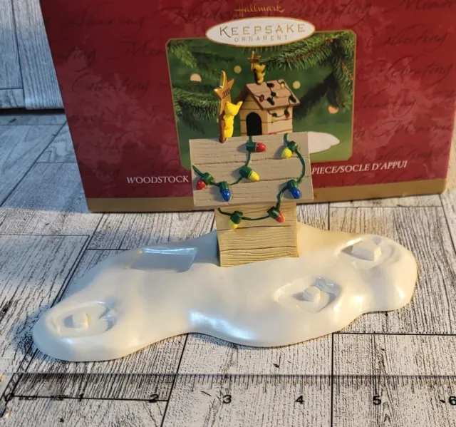 Woodstock Doghouse A Snoopy Christmas Hallmark Keepsake Ornament Display Piece