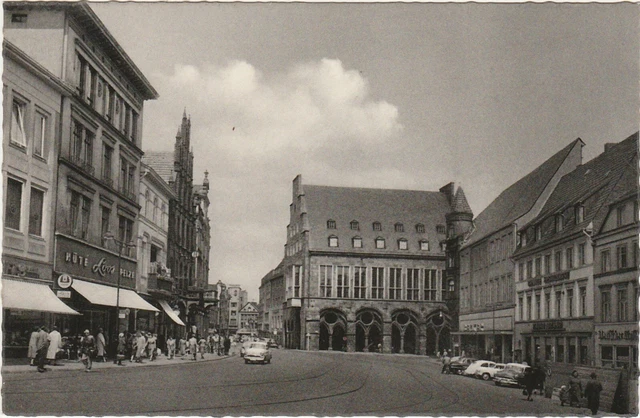 AK Minden / Westf. - Straßenpartie mit Rathaus - vor 1960