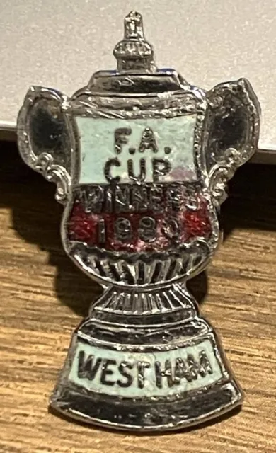 West Ham United FA Cup Winners 1980 Enamel Badge - Missing Pin