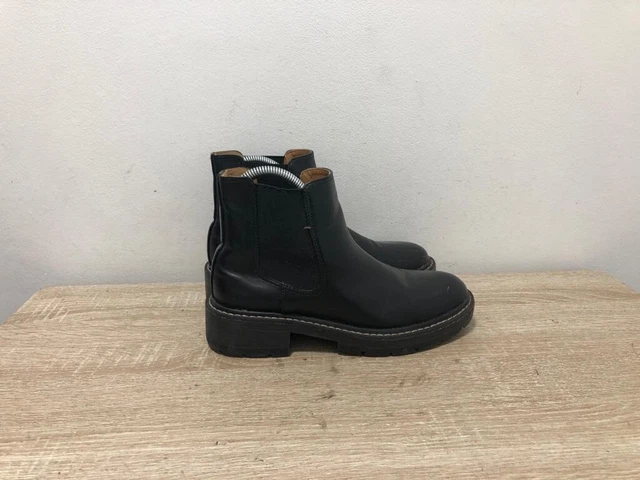 Pull and deals bear chelsea boots