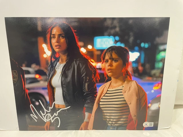 MELISSA BARERRA SIGNED 11X14 Photo Auto Scream Beckett Coa $250.00