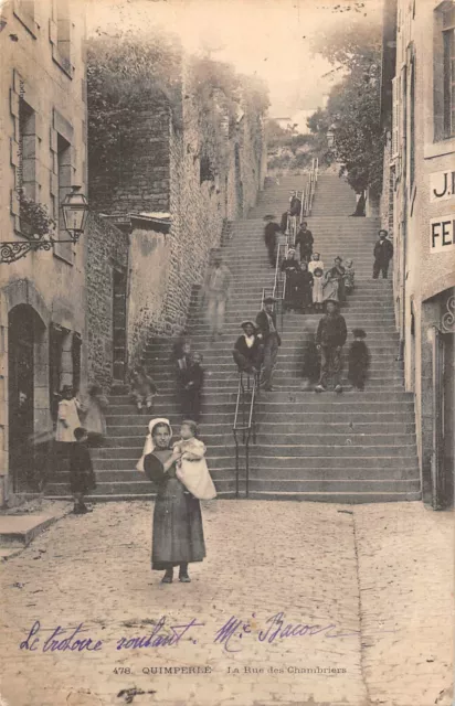 CPA QUIMPERLÉ La Rue des Chambriers (141201)