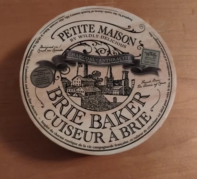 Petite Maison Brie Panaker Salvajemente Delicioso Pequeño Pastelero Color Marrón