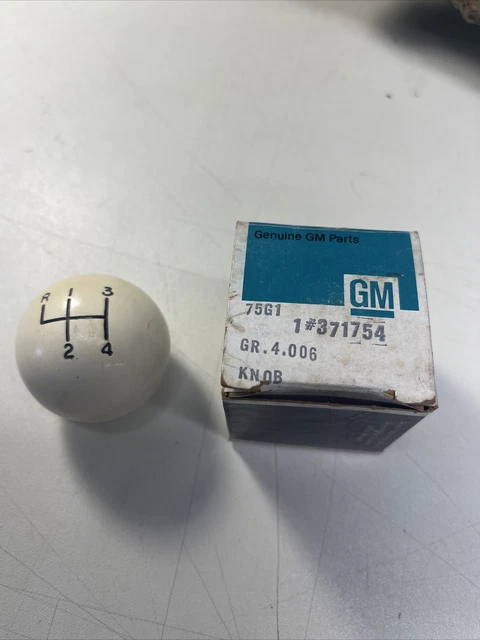 NOS GM￼ Early Corvette White Shift Knob 371743￼