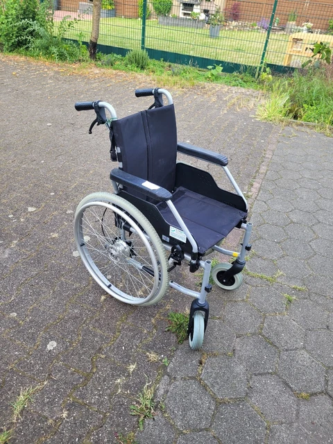 Rollstuhl Standard Meyra Budget 9.050 II, Faltrollstuhl, Standard Rollstuhl